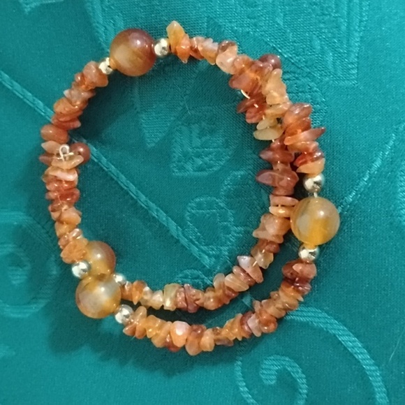 🎃Hand Crafted Carnelian And Gold Plated Beaded Bracelet🎃 - Picture 3 of 6